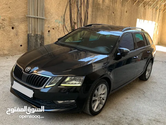 Skoda Octavia فللللللللللل مع بانوراما ب الورقه بسعرررررررر حرق حرق حرق