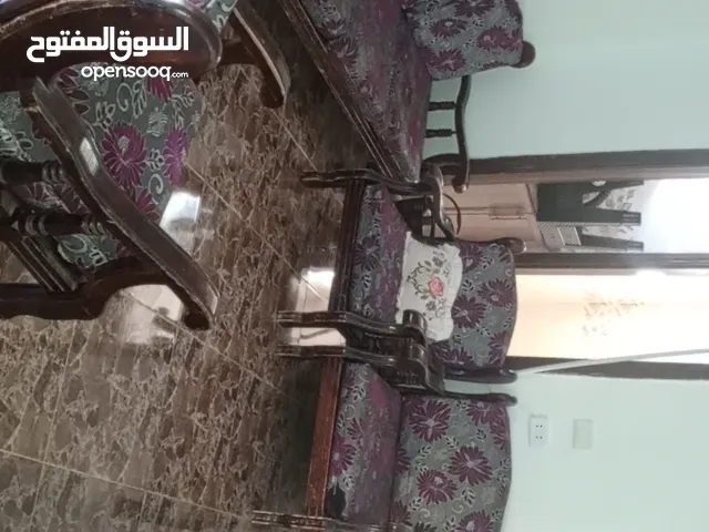 طقم ونص موريس بحالة جيدة
