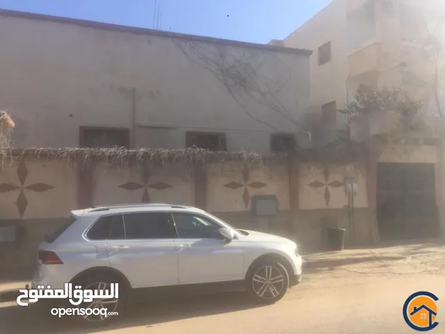 240 m2 3 Bedrooms Villa for Sale in Tripoli Kashlaf