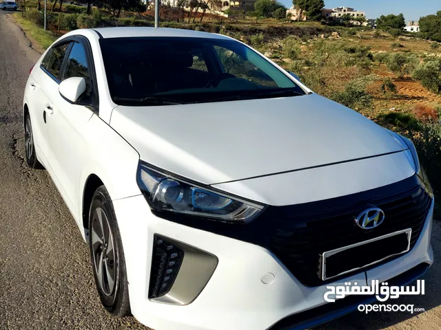 هيونداي ايونيك 2018 بحالة ممتازة للبيع كاش