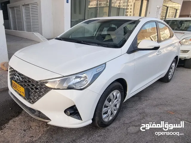 هيونداي اكسنت موديل 2022 قمة في النظافة من الداخل والخارج بدون حوادث وماشية فقط 71300 كم