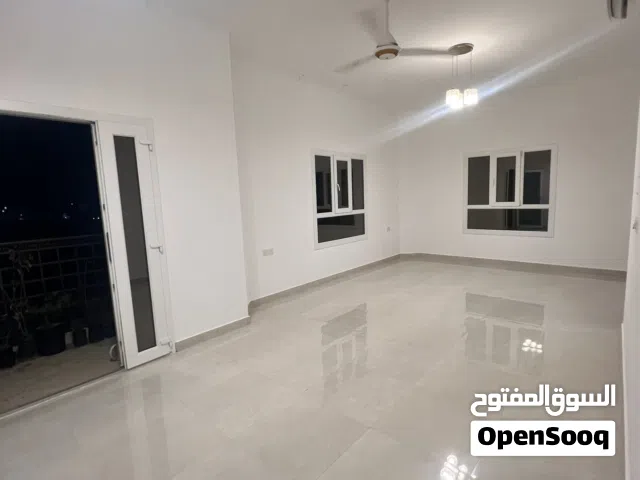 شقة 4 غرف كبيرة بالأنصب