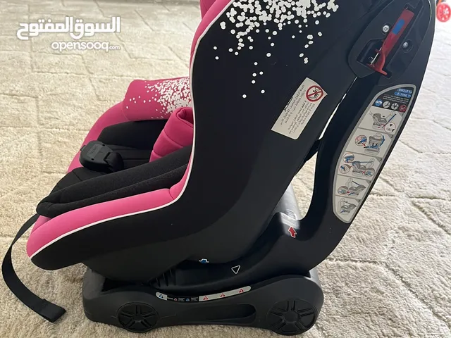 كرسي اطفال للسيارة