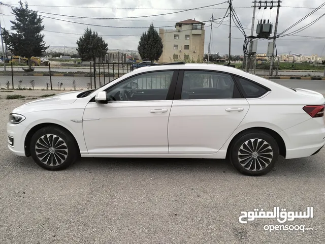 Used Volkswagen Lavida in Irbid