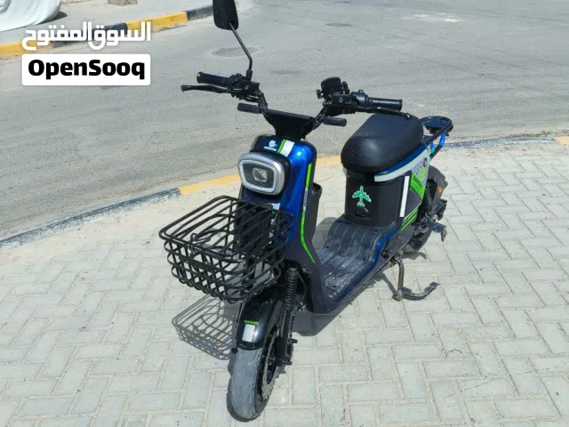 دراجه شحن للبيع فول عل اخير مناقصها شي بطاريات كبار32امبير ملف كبير 2000واط سرعتها60حقيقي الباقي جوه