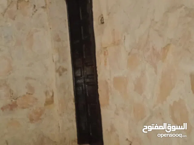 عماره ثلاث طوابق