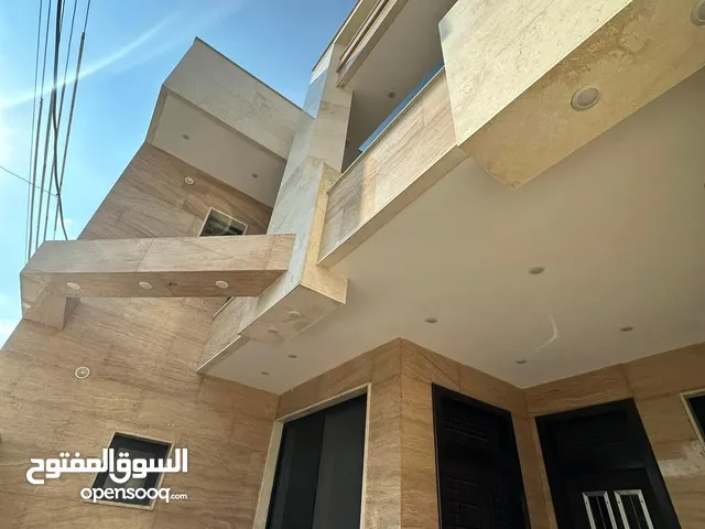 320m2 5 Bedrooms Townhouse for Sale in Baghdad Saidiya