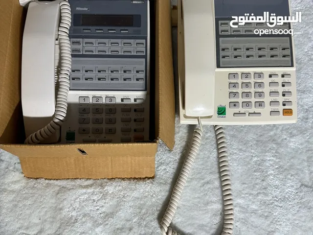 هاتف قديم وجيد.