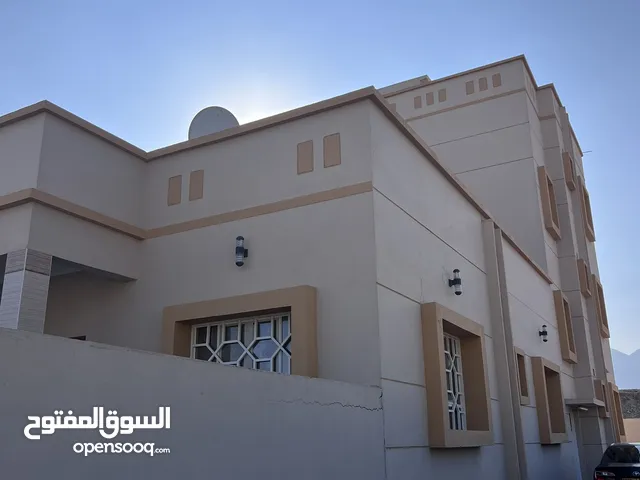 105 m2 3 Bedrooms Apartments for Rent in Muscat Amerat
