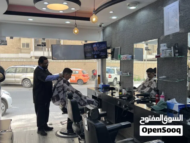 Salon for man neat and good condition chat and call anytime