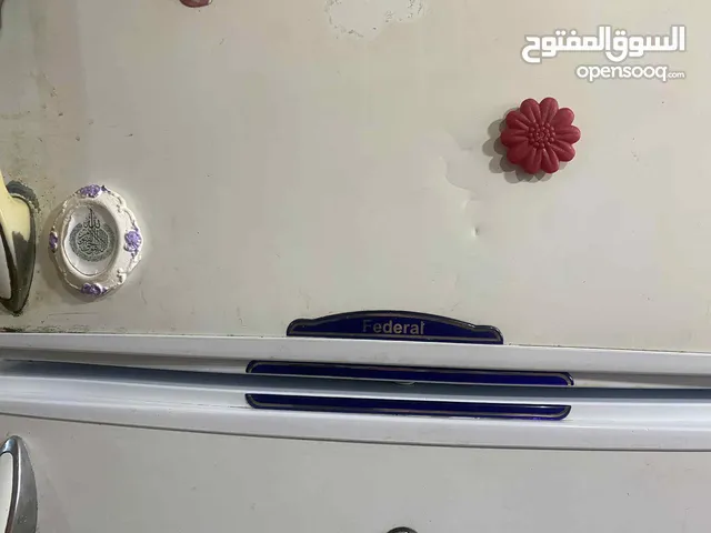ثلاجة فدرال حجم كبير  بحالة جيدة