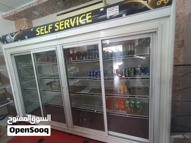ثلاجة عرض للبيع