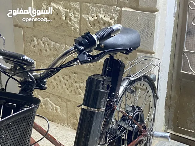 بسكليت كهربا للبيع ماتور 1000 كف500 بطارية 48/15 مكفوله 20 كيلوًً كوشوك وكاله بدي 90 بل 100