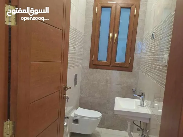 220 m2 4 Bedrooms Apartments for Rent in Tripoli Alfornaj
