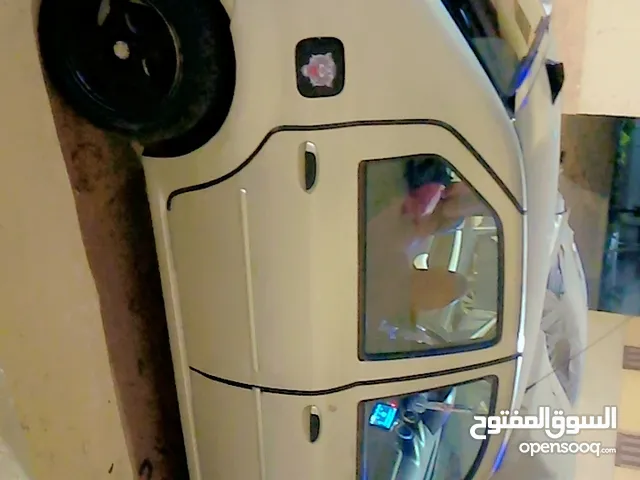 رينو لوجان للبيع موديل 2013 حاله ممتازه راشه خارجي ماعدا السقف هاتحتاج بعض المصاريف الخفيفه جداا