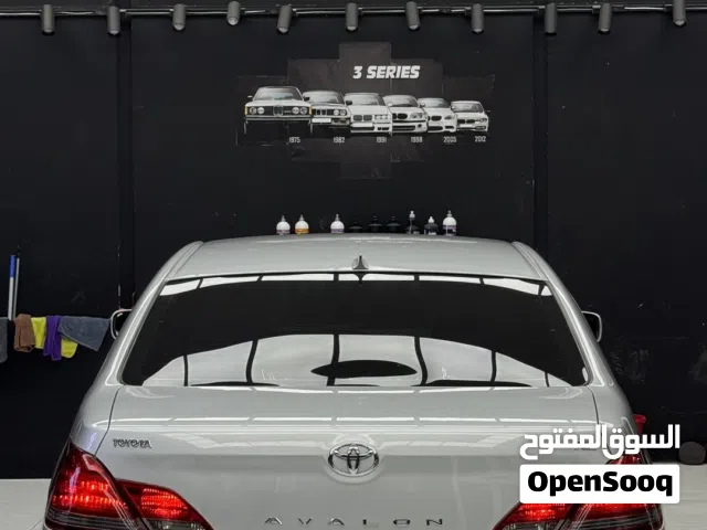 2008 تويوتا افالون XLE