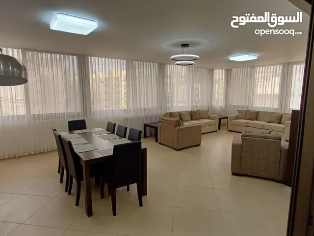 شقة مفروشة في -عبدون -ثلاث غرف نوم لم تسكن مع ترس خاص
