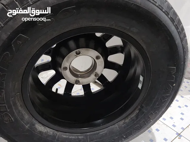 good condition Maxtrek Sierra S6 All Season P285/65R17 116T Tire