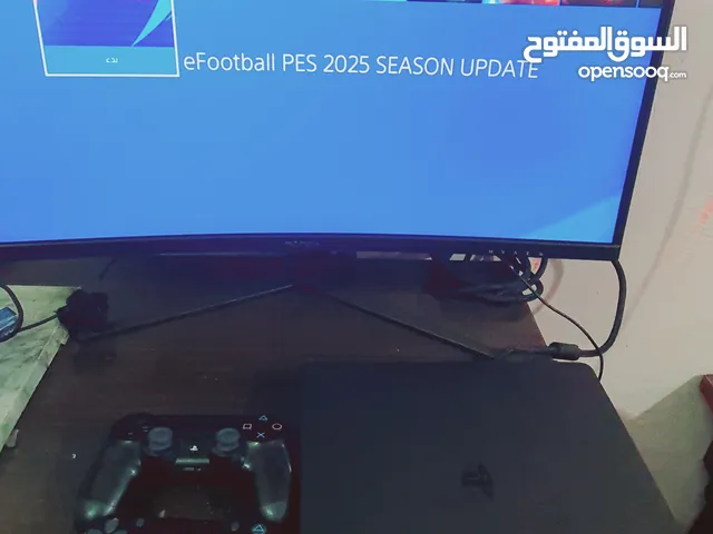 بلايستيشن فور سلم مهكر الف جيجا عليه أحدث 100 لعبه و2 دراع اصلى ووصلاته