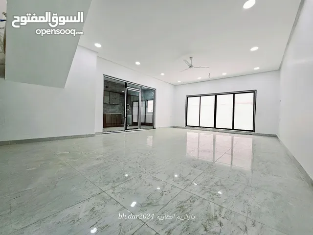 مدينةالحد/فيلاء راقية للبيع جديدة وتشطيب راقي