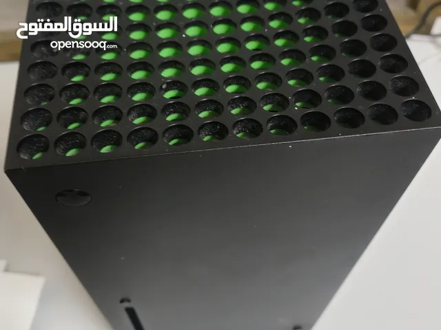 XBOX SERIES X, COMING WITH 1 CONTROLLER, GREAT CONDITION, WITH WARRANTY INTACT
