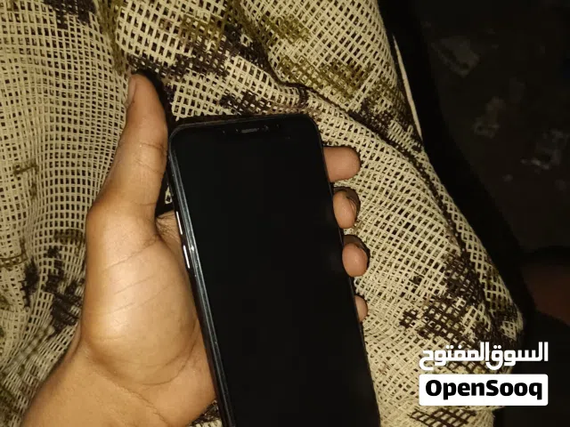 آيفون 11 برو مكس