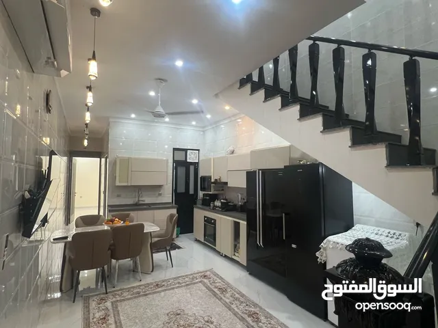 دار للبيع المساحة 90 متر بناء 2025