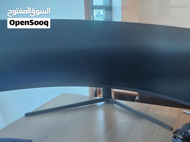 Samsung wide curved video screen