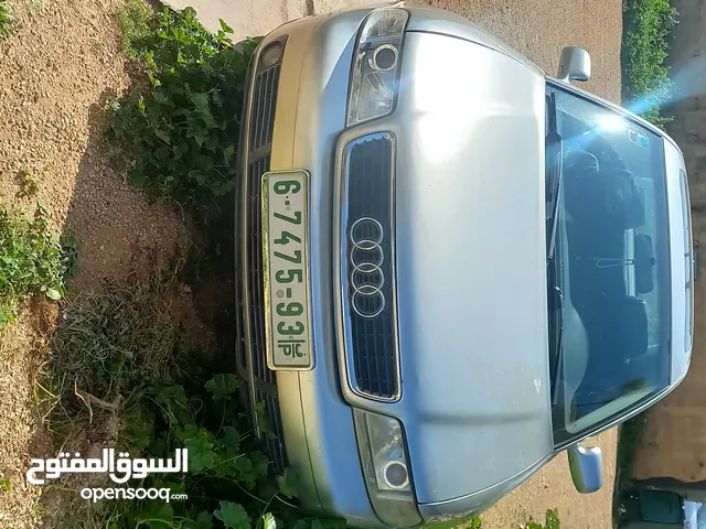 اودي a4 موديل 2000 بنزين ماتور 1800