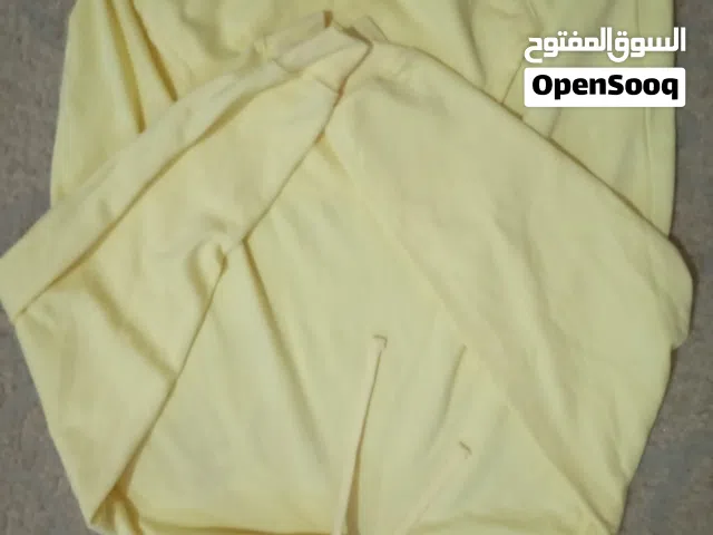 بلوزه هودي لون اصفر