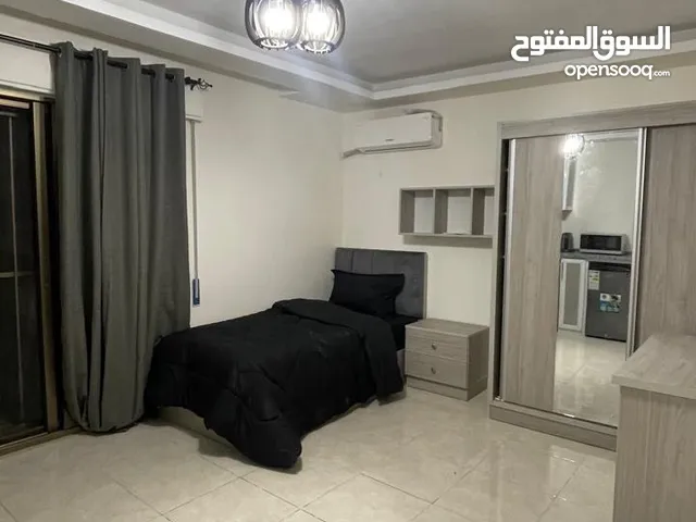 30 m2 Studio Apartments for Rent in Amman University Street