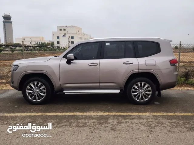 للايجار سيارات الصالون والفورويل