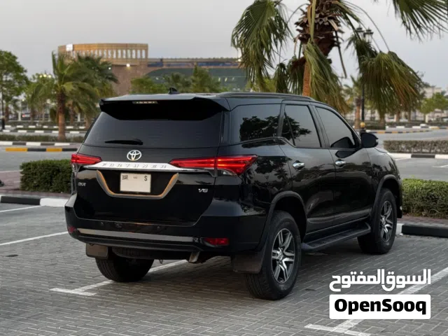 Toyota Fortuner G.X.R 6 cylinder 2016 4.0 V6