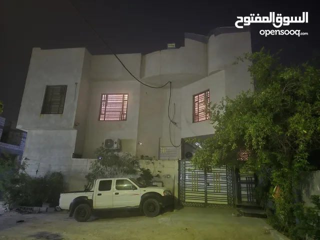 126 m2 2 Bedrooms Apartments for Sale in Basra Manawi Lajim