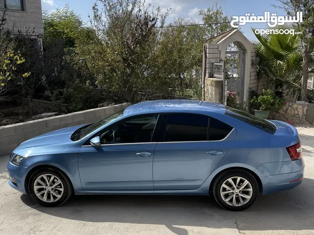 سكودا اكتافيا 2019/18