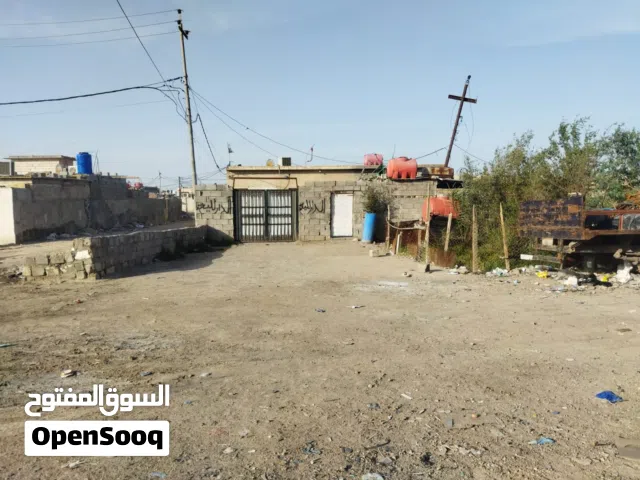 ببت تجاوز سقف سب كونكريت مساحه 550 مساحت لبناء 215 عل شارع تبليط في القبله شارع المدارس