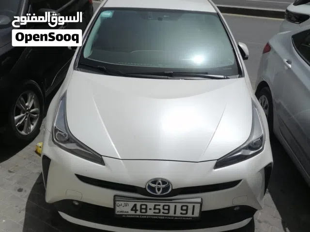 2019 تويوتا بريوس Prius