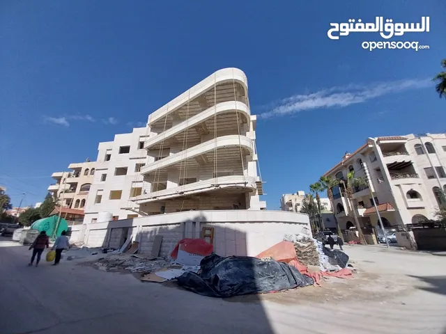 207 m2 3 Bedrooms Apartments for Sale in Amman Al Rabiah