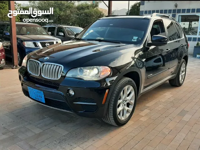 BMW X5 2013 .