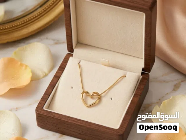 قلاده للبيع