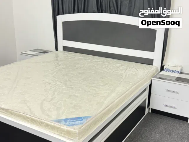 سرير جديد غير مستخدم