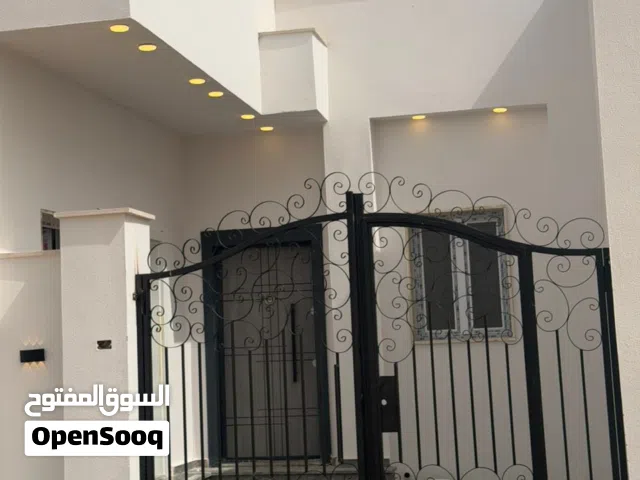 منزل بناء حديت جنب الاستراحة الحمراء