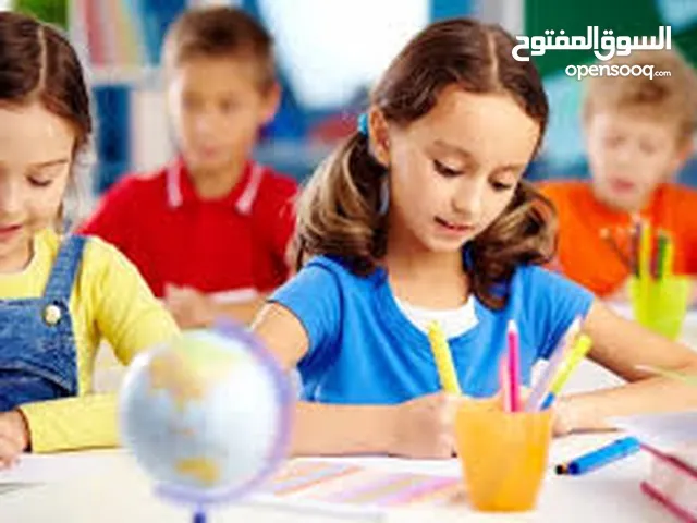 معلم تأسيس لغة عربية ورياضبات وصعوبات تعلم بخبرات طويلة داخل وخارج الاردن