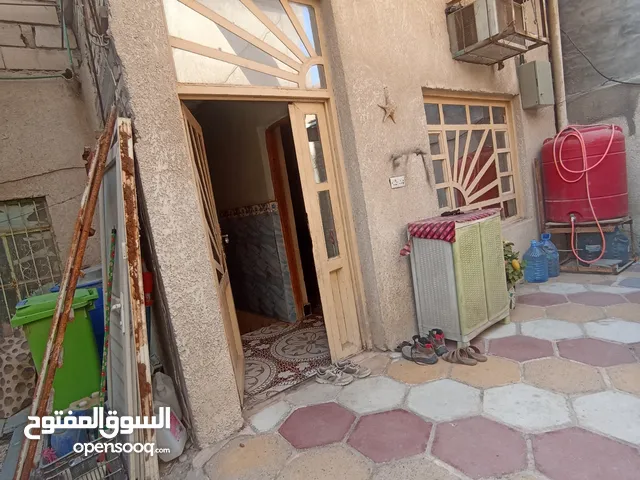 170 m2 5 Bedrooms Villa for Sale in Basra Hakemeia