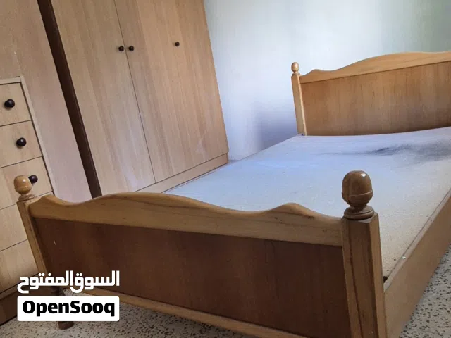 غرفة نوم كاملة مع قطع مجانية
