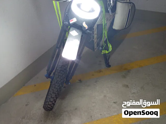 كغو استعمال بسيط جدا ومصروف عليه للبيع او للبدل بأكبر أو اسكوتر كغو واقاف او للبدل ايفون