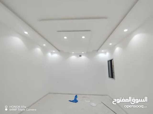 180 m2 3 Bedrooms Townhouse for Rent in Al Riyadh Al Batha
