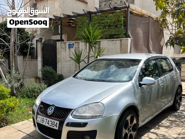 2005 فولكسفاغن جولف MK Standard
