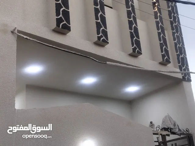 90 m2 1 Bedroom Apartments for Rent in Basra Abu Al-Khaseeb