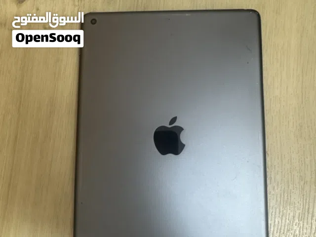 Apple iPad 8 128 GB in Muscat